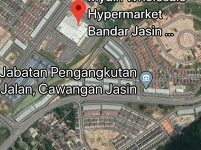 Shop for sale in Malaka