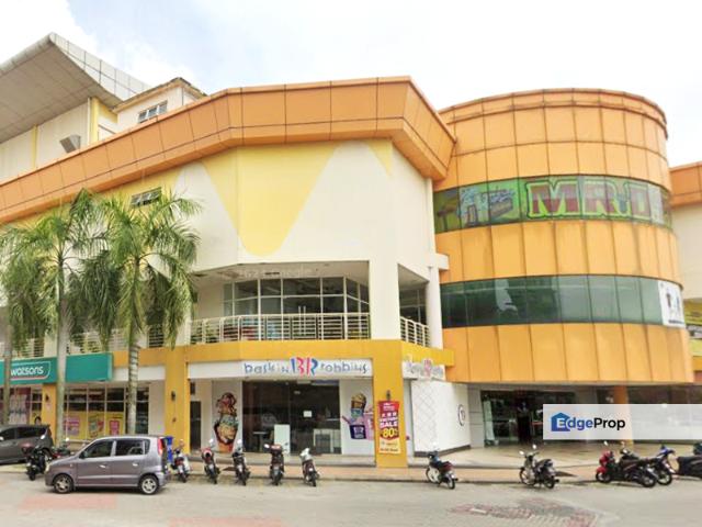 Shop for rent in Kajang, Langat