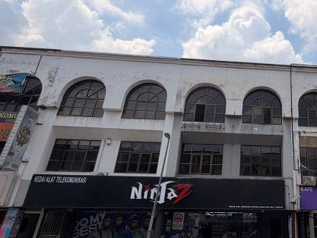 Shop for sale in Kajang, Langat