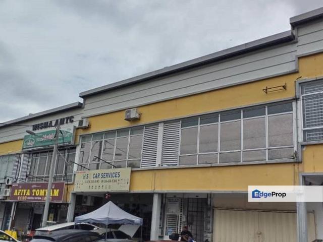 Shop for rent in Kajang, Langat