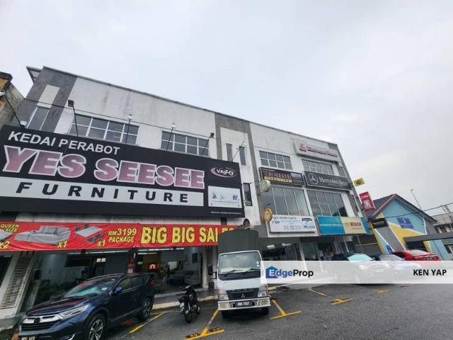 Shop for sale in Kajang, Langat