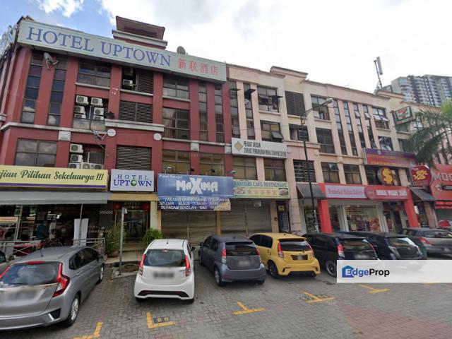 Shop for rent in Kajang, Langat