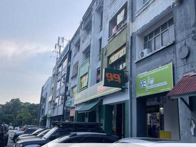 Shop for sale in Petaling, Subang Jaya