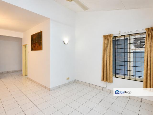 House for sale in Bandar Kinrara 5, Majlis Bandaraya Subang Jaya