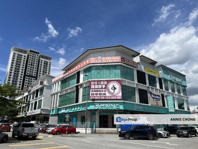 Shop for sale in Petaling, Subang Jaya