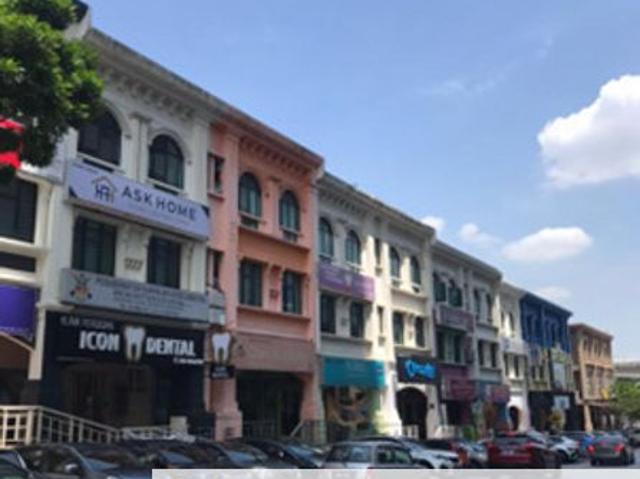 Shop for rent in Bandar Kinrara, Majlis Bandaraya Subang Jaya