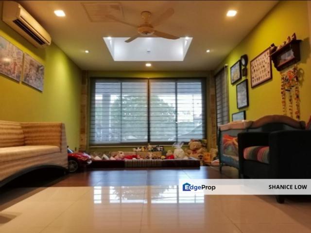 House for sale in Bandar Kinrara 5, Majlis Bandaraya Subang Jaya