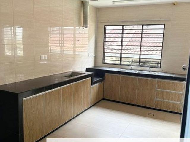 House for sale in Bandar Kinrara 5, Majlis Bandaraya Subang Jaya