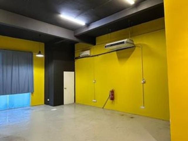 Shop for rent in Petaling, Subang Jaya