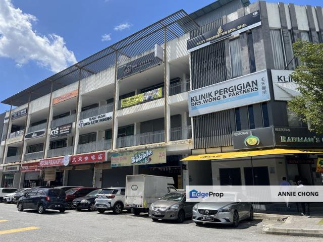 Shop for rent in Petaling, Subang Jaya
