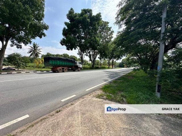 Warehouse for sale in Kluang