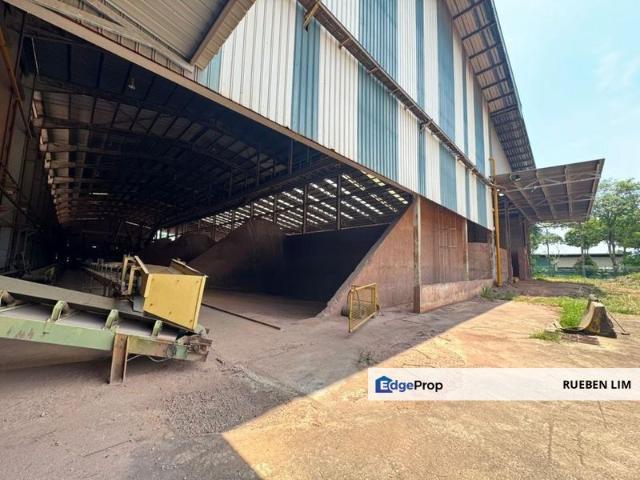 Warehouse for sale in Kluang, Johor