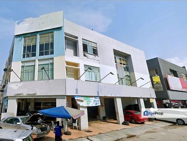 Shop for sale in Kajang, Langat