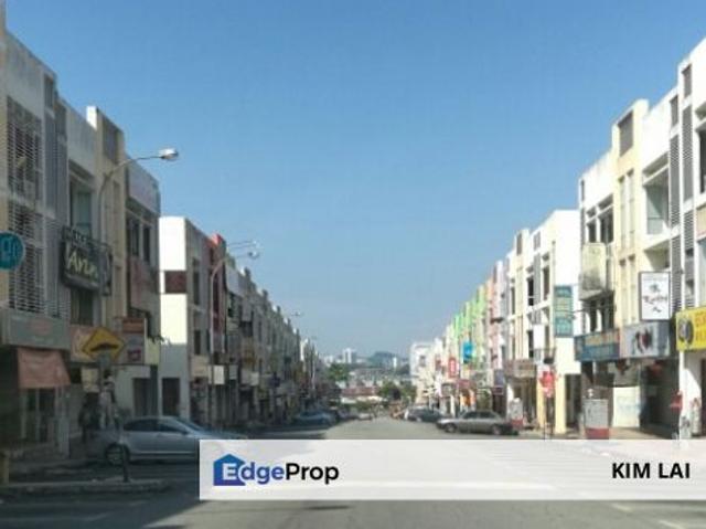 Shop for rent in Kajang, Langat