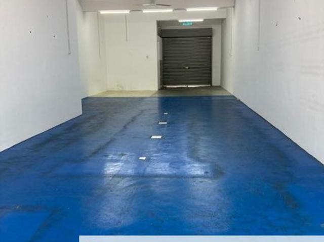 Shop for rent in Kajang, Langat