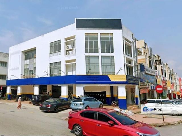 Shop for rent in Kajang, Langat