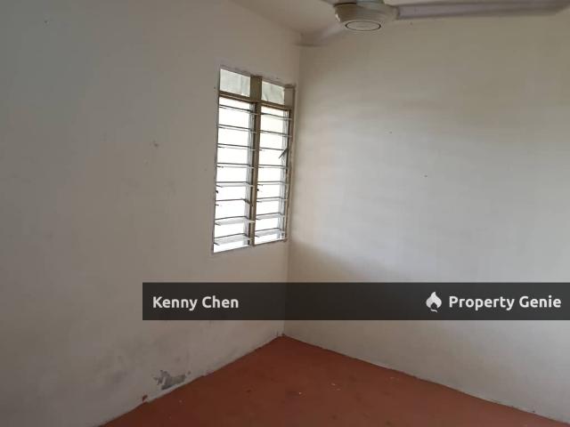 Flat for sale in Kajang, Langat