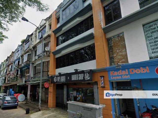 Shop for rent in Kajang, Langat