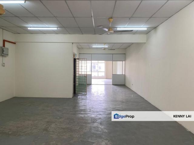 Shop for rent in Kajang, Langat