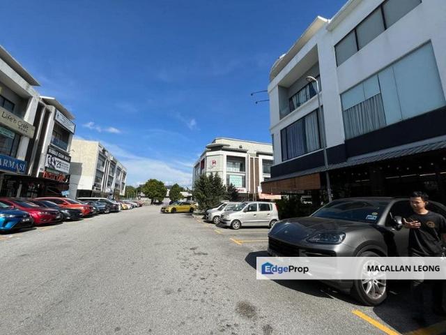 Shop for rent in Kajang, Langat