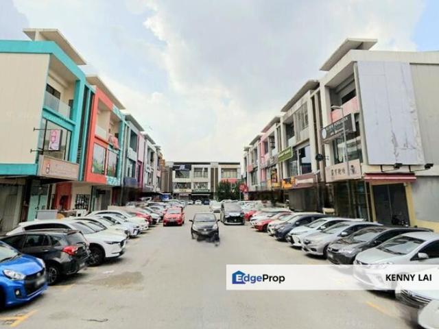 Shop for rent in Kajang, Langat
