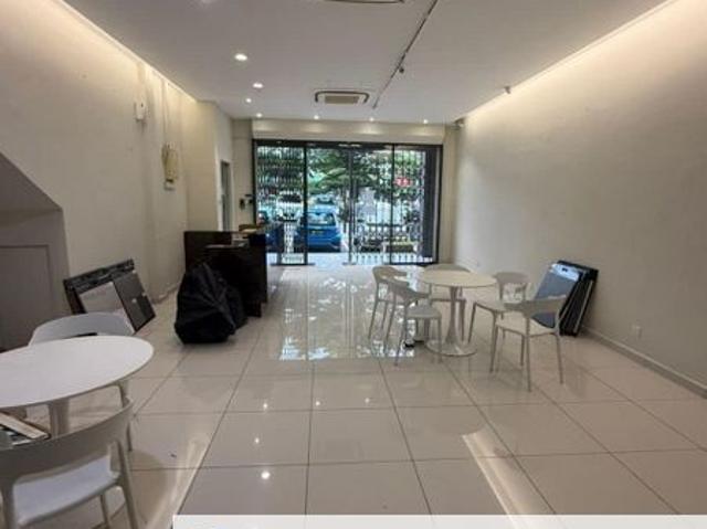 Shop for rent in Kajang, Langat