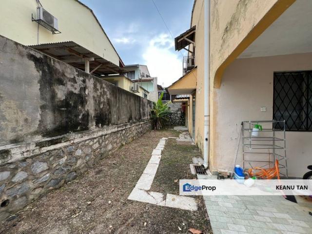 House for sale in Country Heights Damansara, Kuala Lumpur