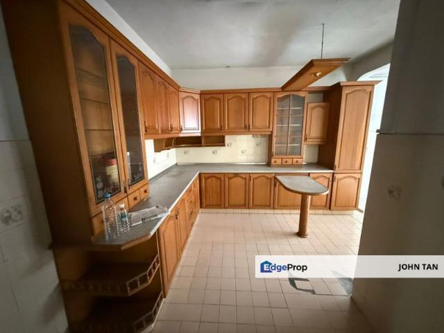 House for sale in Country Heights Damansara, Kuala Lumpur