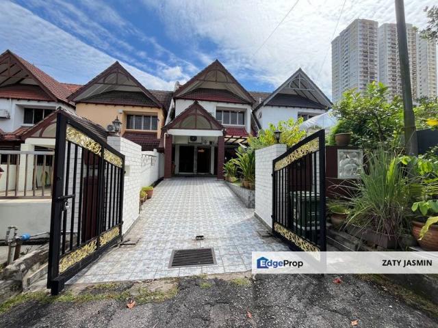 House for sale in Country Heights Damansara, Kuala Lumpur