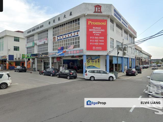 Shop for sale in Muar