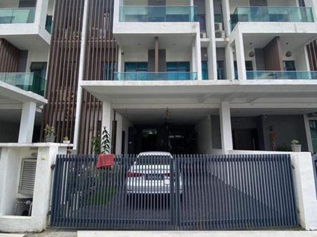 House for sale in Tanjong Sepat, Selangor
