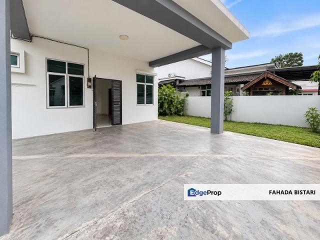 House for sale in Bandar Permata Lunas, Lunas