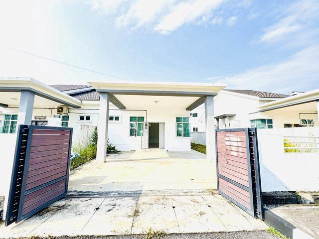 Residential House for sale in Lunas, Kedah