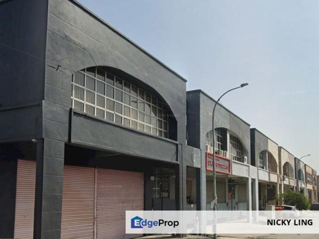 Warehouse for rent in Seksyen U5, Shah Alam