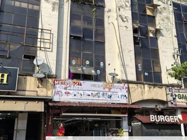 Shop for sale in Petaling, Alam Impian