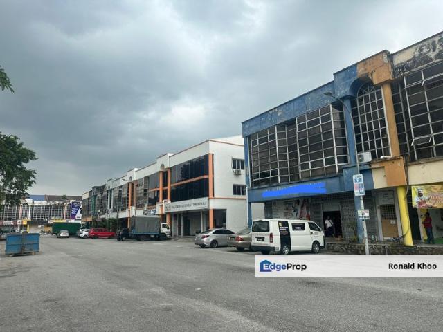 Shop for sale in Petaling, Alam Impian