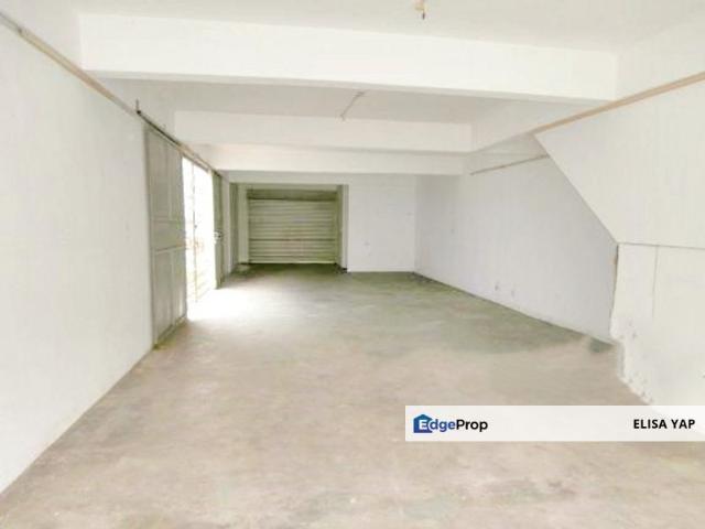 Shop for sale in Petaling, Alam Impian