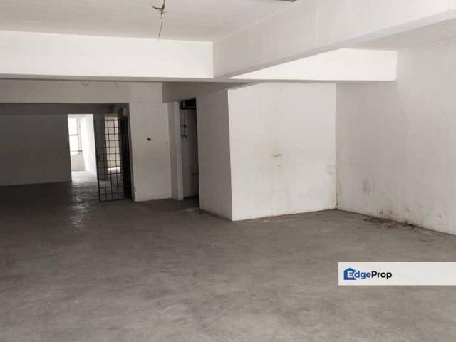 Shop for sale in Petaling, Alam Impian