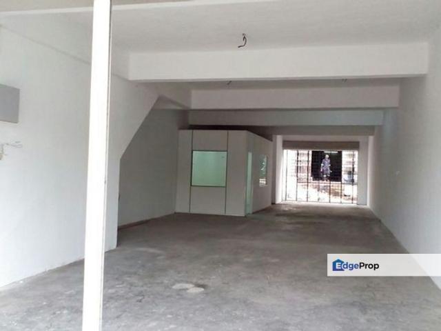 Shop for sale in Petaling, Alam Impian