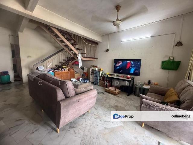 House for sale in Puchong, Majlis Bandaraya Subang Jaya