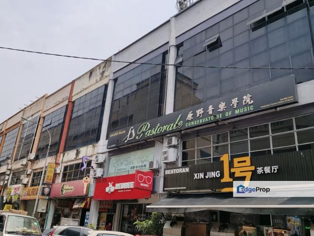 Shop for rent in Petaling, Subang Jaya