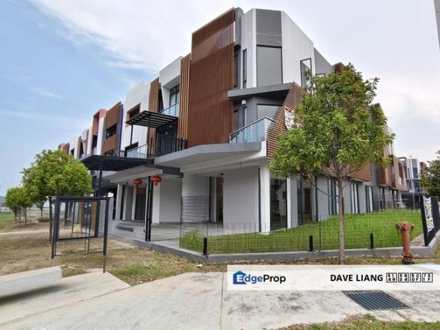 House for sale in Puchong, Majlis Bandaraya Subang Jaya