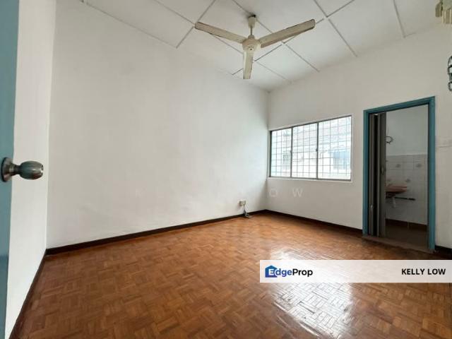 House for sale in Petaling, Subang Jaya