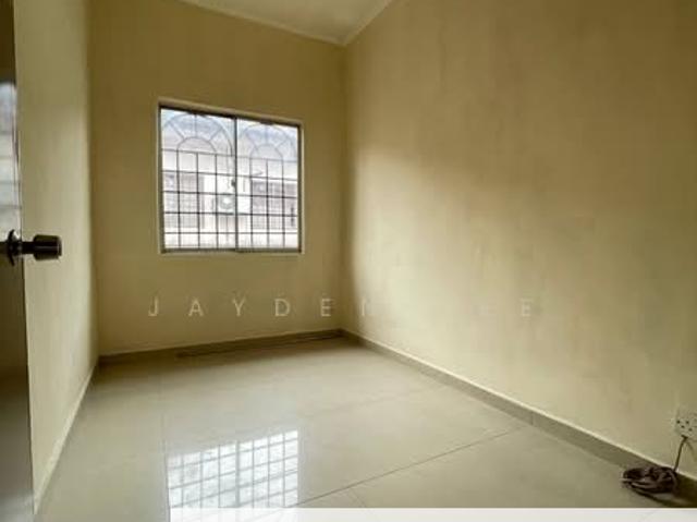 House for sale in Petaling, Subang Jaya
