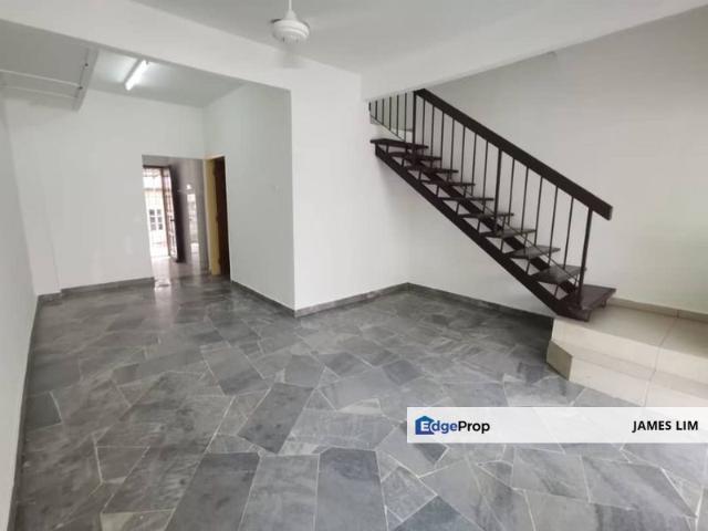 House for sale in Puchong, Majlis Bandaraya Subang Jaya