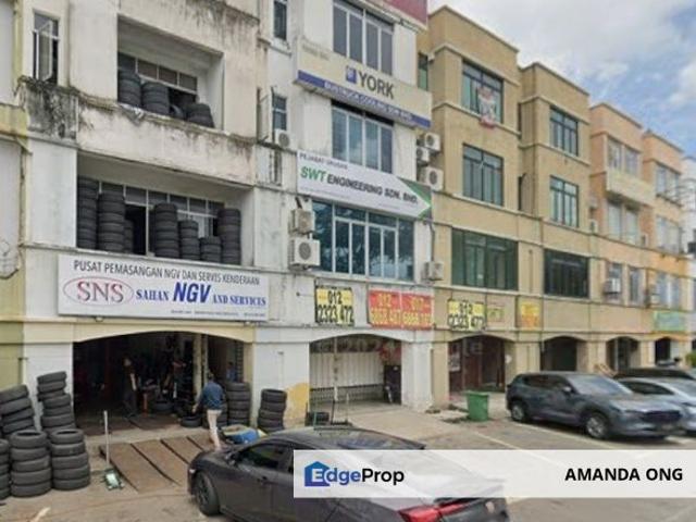 Shop for rent in Kampung Batu 14, Puchong, Majlis Bandaraya Subang Jaya