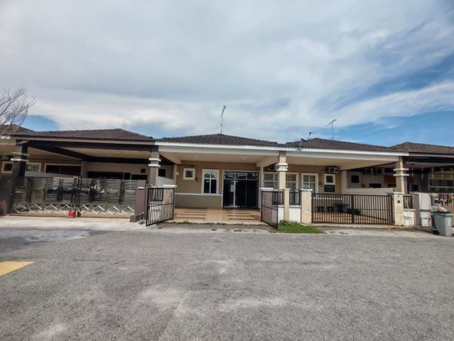 Terraced House for sale in Batu Pahat, Johor