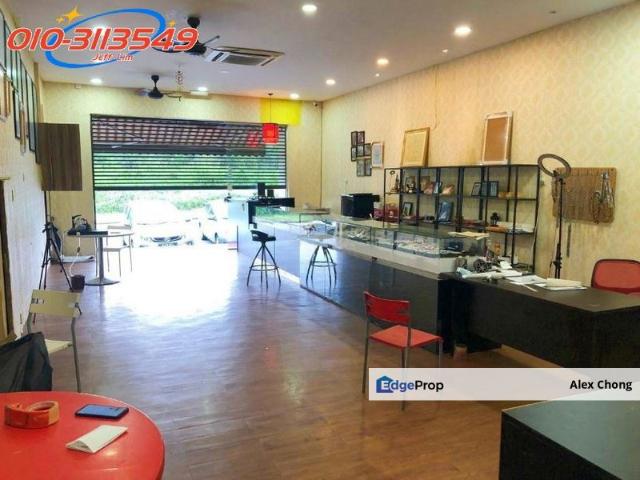 Shop for rent in Petaling, Subang Jaya
