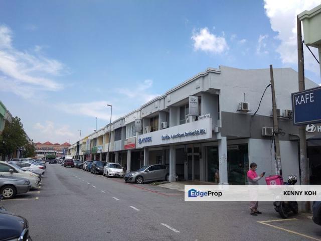 Shop for sale in Bandar Puteri Puchong, Majlis Bandaraya Subang Jaya