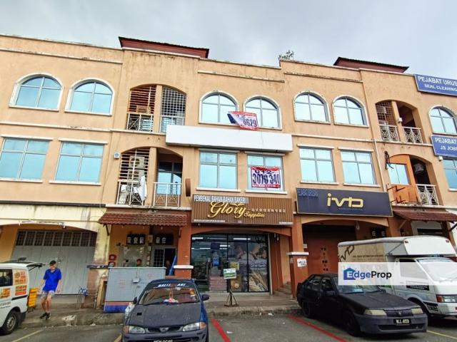 Shop for rent in Petaling, Subang Jaya